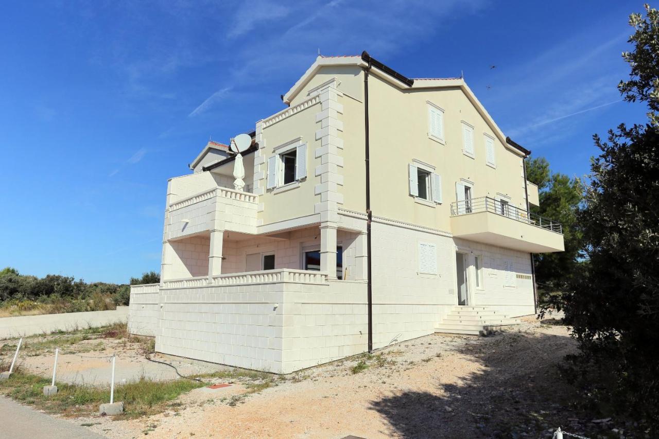 Apartments And Rooms With Parking Space Rogoznica - 10339 Exterior photo