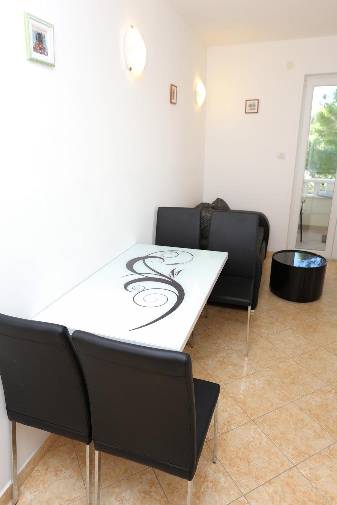 Apartments And Rooms With Parking Space Rogoznica - 10339 Room photo