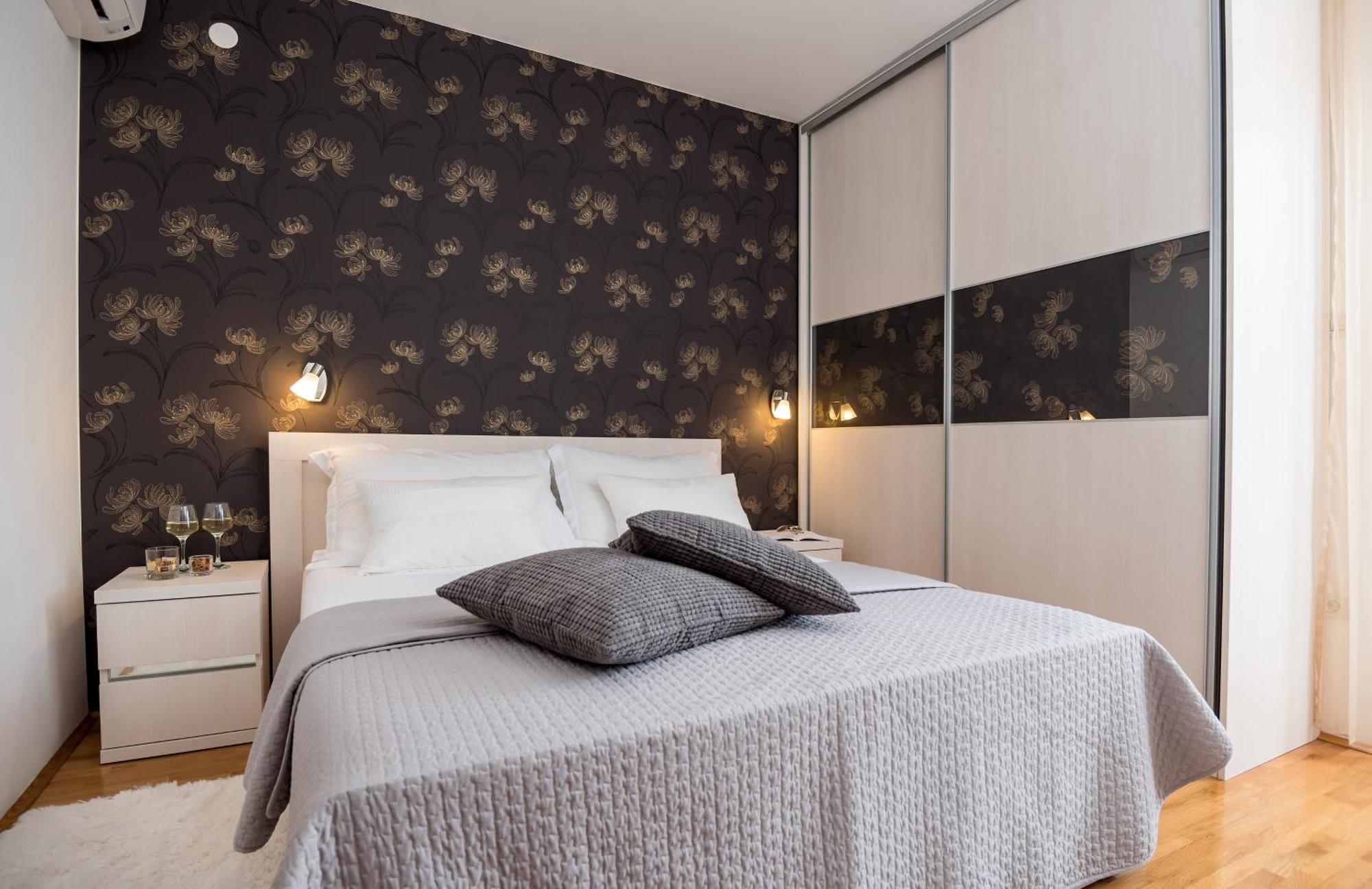 Apartments And Rooms With Parking Space Rogoznica - 10339 Room photo